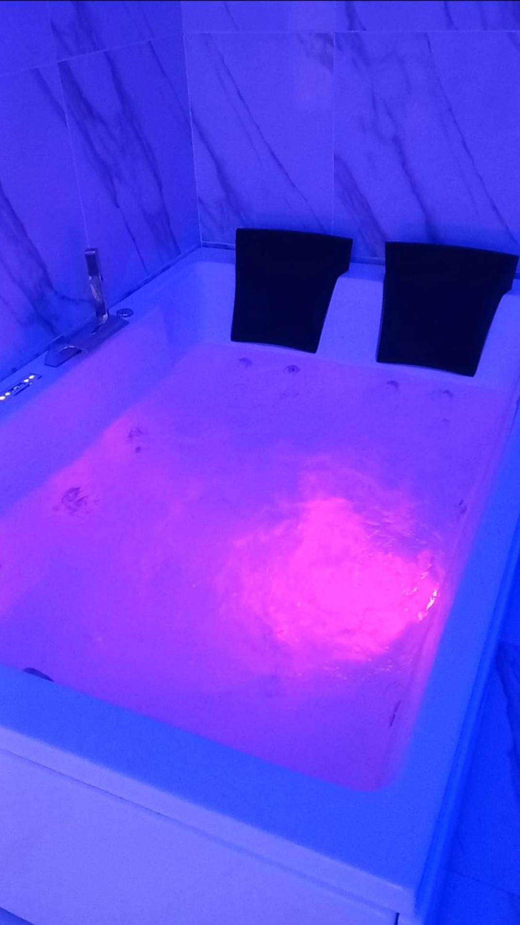 Jacuzzi King Marsala